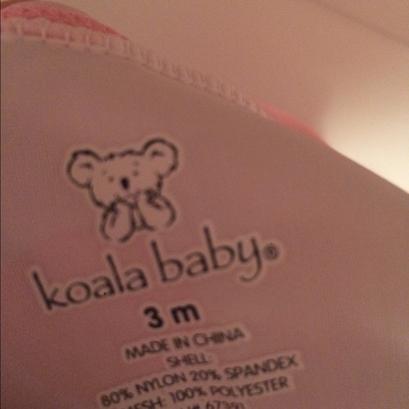 Infant girl never worn bathing suit - Picture 4 of 4