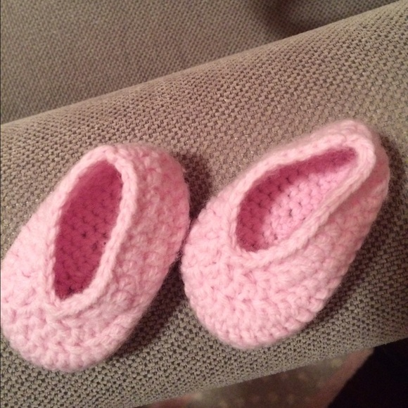 2 Infant baby girl handmade booties - Picture 3 of 4