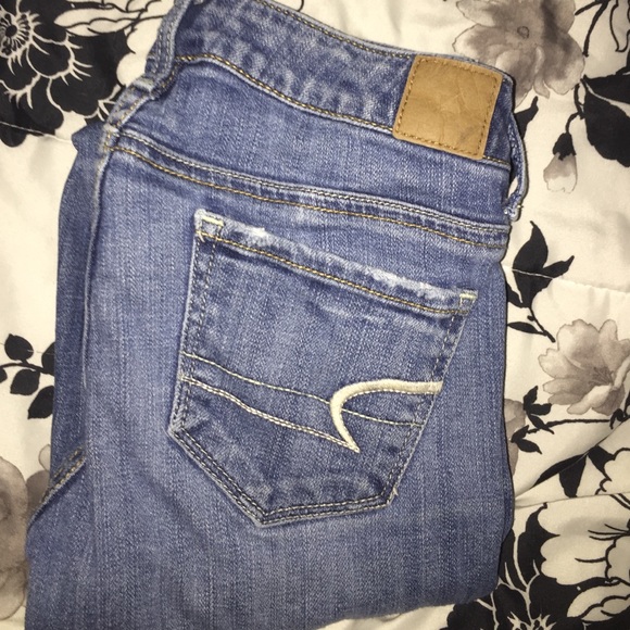 AMERICAN EAGLE Straight skinny jeans size 0