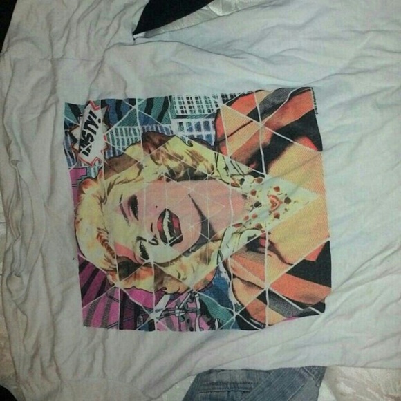 Shirts - Picture 4 of 4