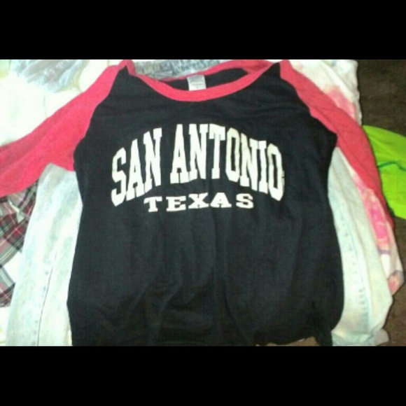 Sweaters - Picture 3 of 4