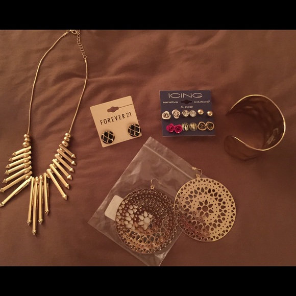 Jewelry bundle!! ✨