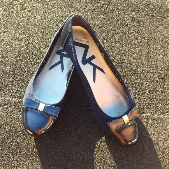 💥sold💥 Anne Klein Navy Blue Flats