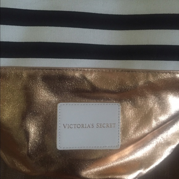 🎉SOLD🎉 Victoria Secret back pack