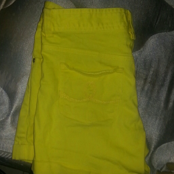 Shorts. - Picture 2 of 2