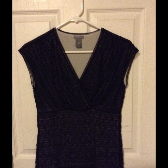 Sleeveless black shirt...