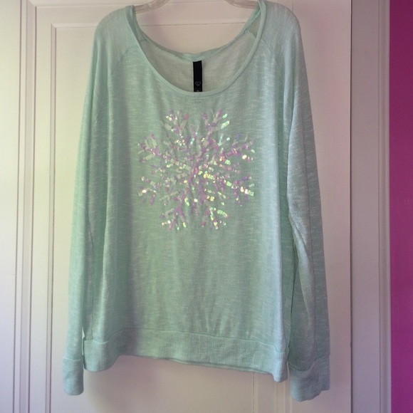 NWOT Light blue snowflake sweater!