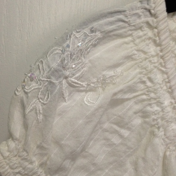 Embroidered Beaded White Top - Picture 4 of 4