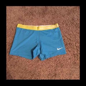 Great Nike compression shorts