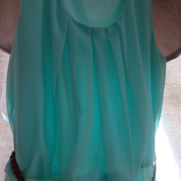 Dress size large - Picture 3 of 3