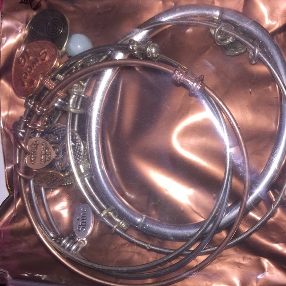 Susan Grover bracelets, unopened until pics taken - Picture 1 of 4