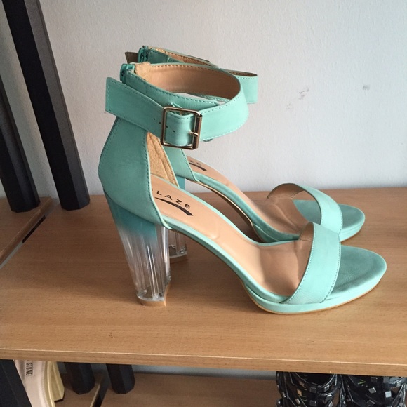 Glaze Ombré Heels Sz 10 - Picture 3 of 3