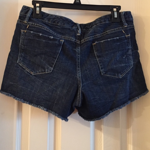 Jean shorts - Picture 2 of 3