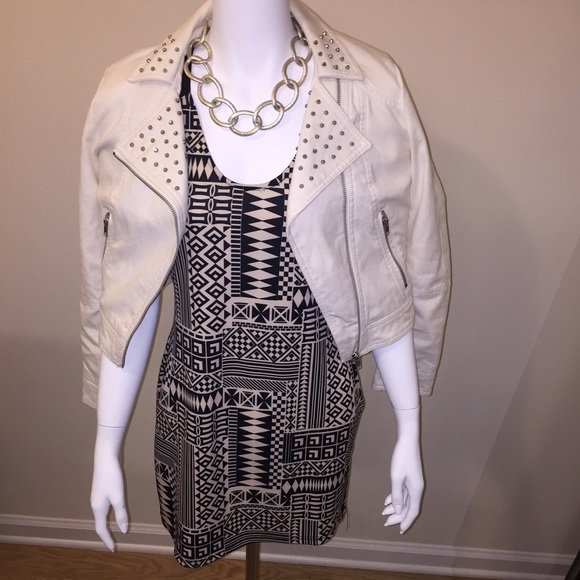 NWT Aztec Print Strapless Dress - Picture 3 of 3