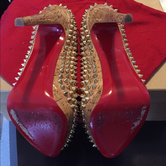 Christian Louboutin Alti Pump - Picture 4 of 4