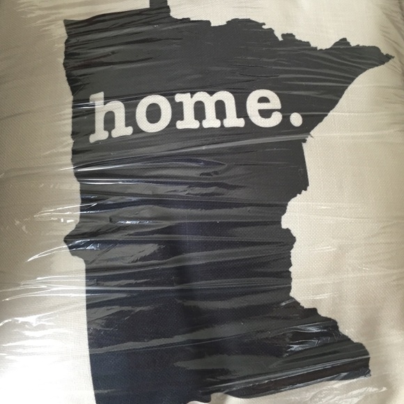 Minnesota Home Pillow