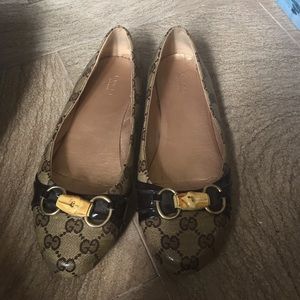 Gucci flats