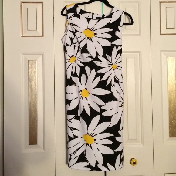 Black, White, & Yellow Daisy Tea Dress