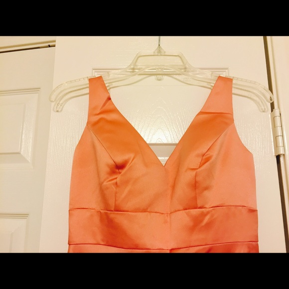 Salmon V-neck fairy tale bridesmaid dress. - Picture 4 of 4