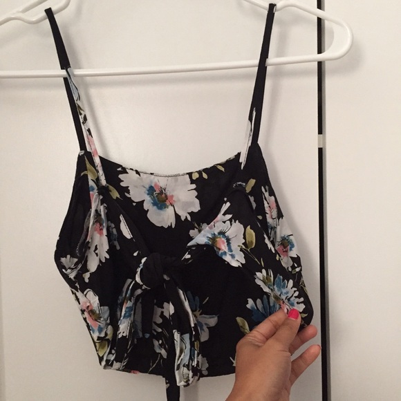 Brandy floral summer top🌸 - Picture 2 of 4