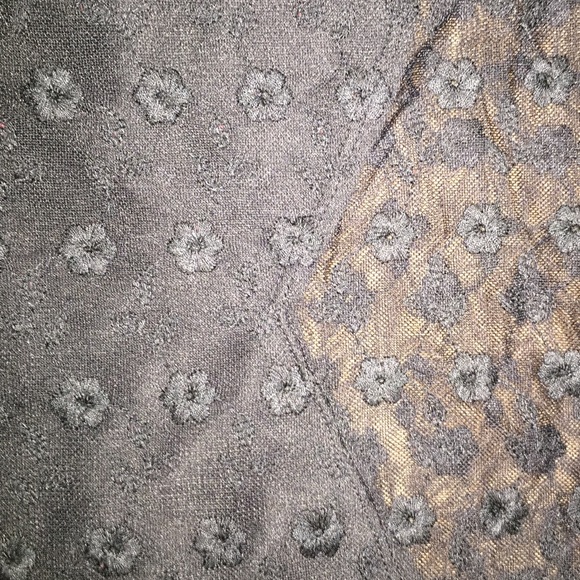 Urban Outfitters Lace Crop Top - Picture 3 of 3