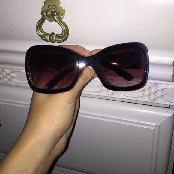 Sunglasses - Picture 1 of 2
