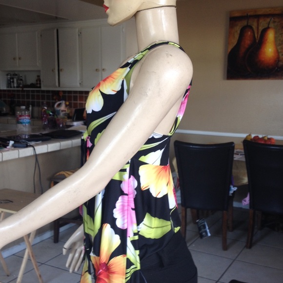 Hawaiian print summer top - Picture 3 of 3