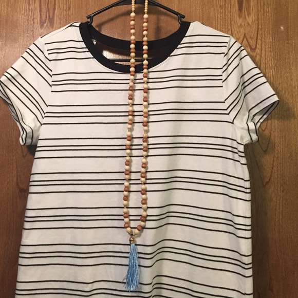 SALE‼️ Handmade Blue Tassel Necklace - Picture 3 of 3