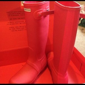 Coral hunter boots