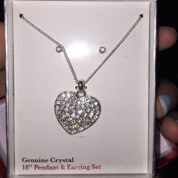 Necklace & earrings - Picture 1 of 1