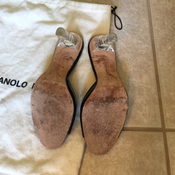 NOT FOR SALE Authentic Manolo Blahnik Shoes - Picture 3 of 4