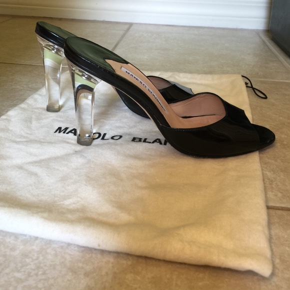 NOT FOR SALE Authentic Manolo Blahnik Shoes - Picture 4 of 4