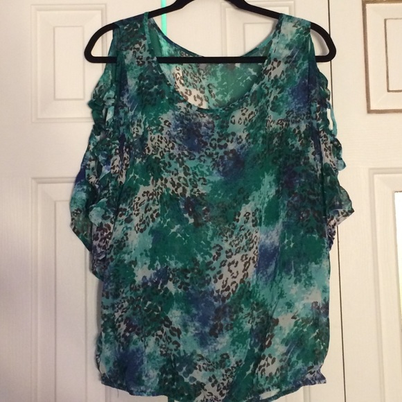 Charlotte Russe Leopard Cut Out Top w/ Bow Sleeves