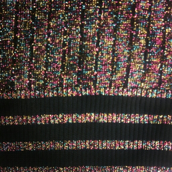 SOLD!! Designer Vintage Metallic & Black Tank Top - Picture 3 of 4