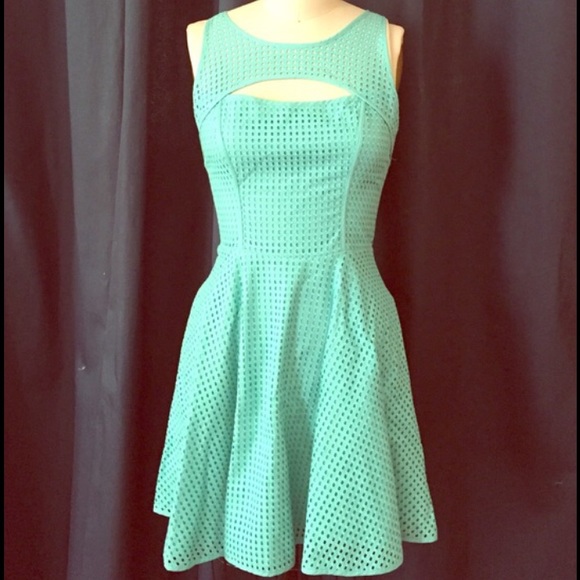 NWT Guess light turquoise cut out dress - Picture 4 of 4