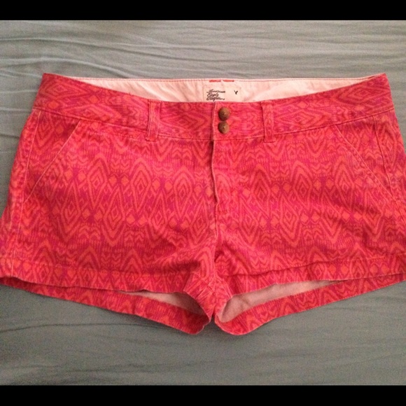 American Eagle tribal patterned shorts