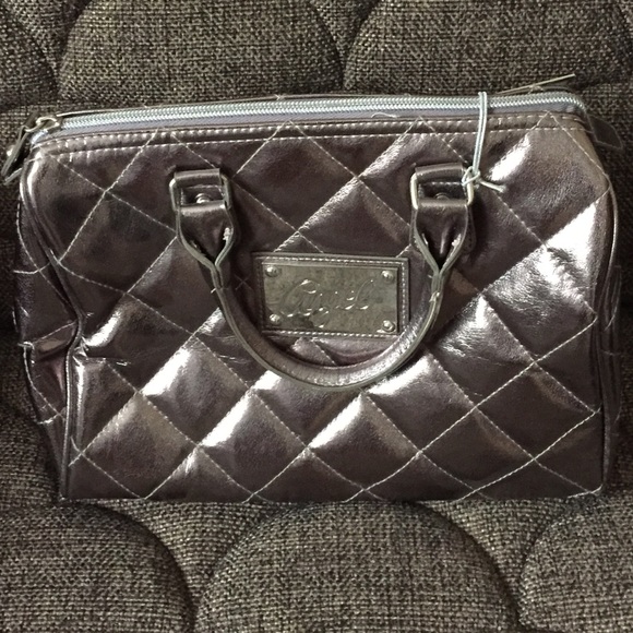 VS Angel quilted bag