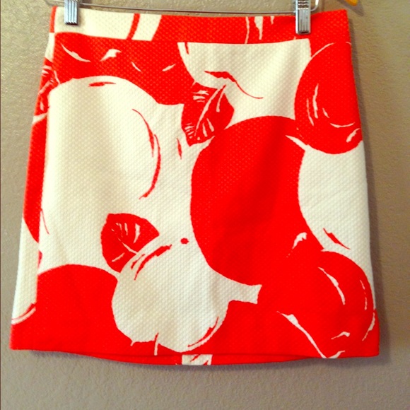 J. Crew Dresses & Skirts - JCrew Apple Print Skirt