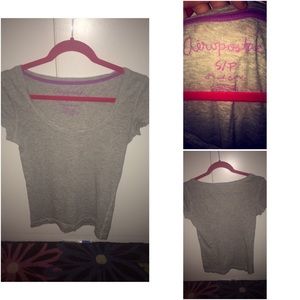 A plain grey shirt