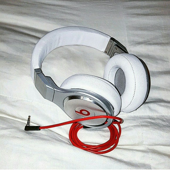Beats by Dr. Dre Pro
