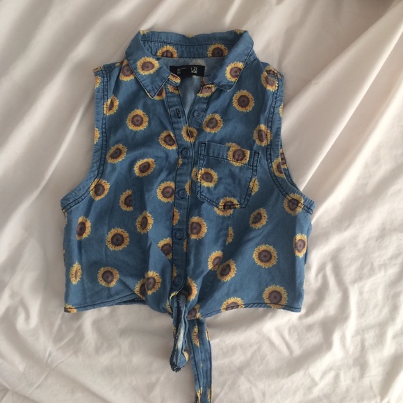 Sun flower Vest with knot