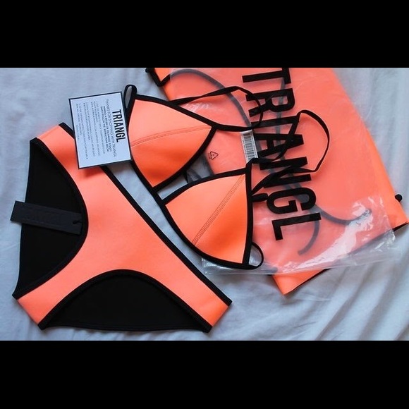 Orange triangl suit