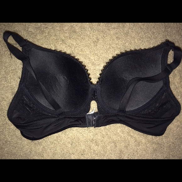 Spiked bra - Picture 2 of 2