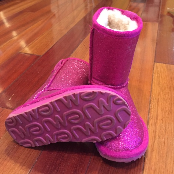 Girl's pink sparkle Emu boots