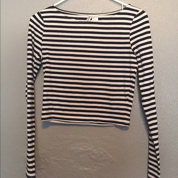 Striped long sleeve crop top