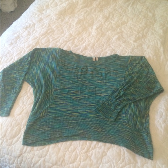 Green cropped sweater - Picture 2 of 3