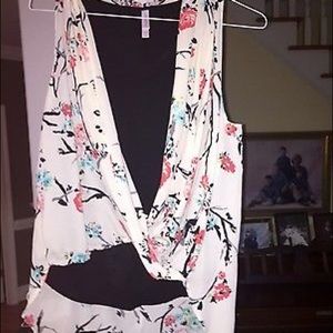 Women's Large Xhilaration High-Low Japanese Blouse