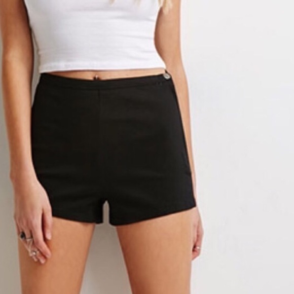 KEEPING | Black High Waisted Chino Short Shorts - Picture 2 of 3