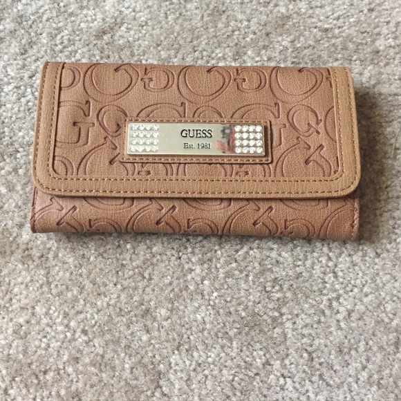 Guess wallet