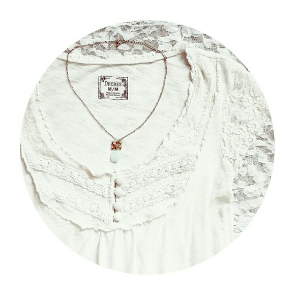 💛Vintage Cream Lace Blouse